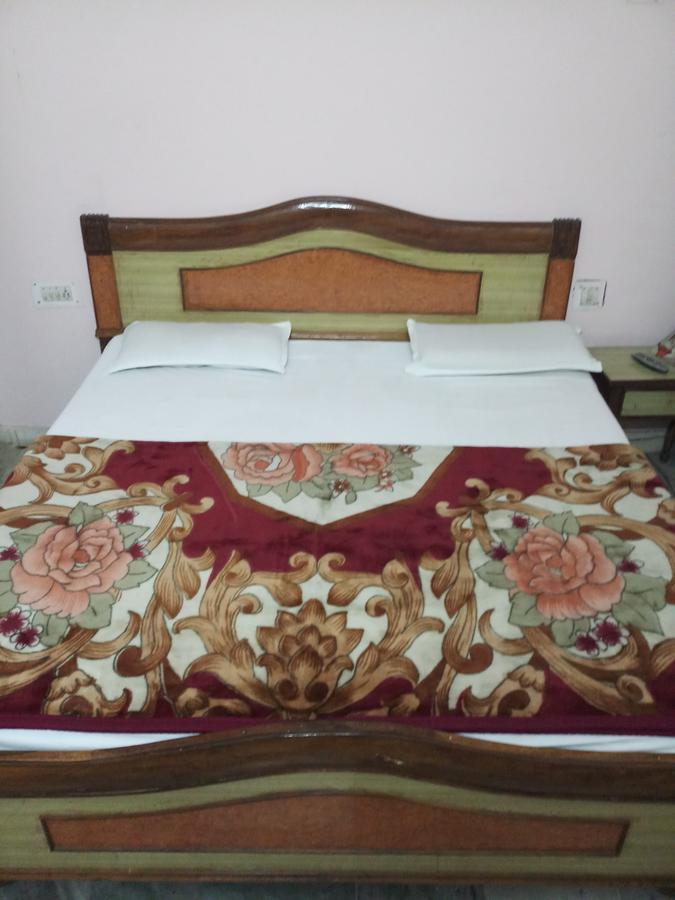 Hotel Satkar, Haridwār Eksteriør billede